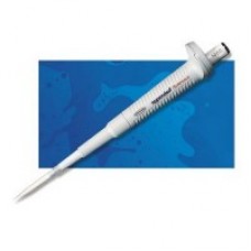 1-канальная автоматическая пипетка Eppendorf Reference, 500 мкл, точность 1,5% (Кат. № 4900000516)